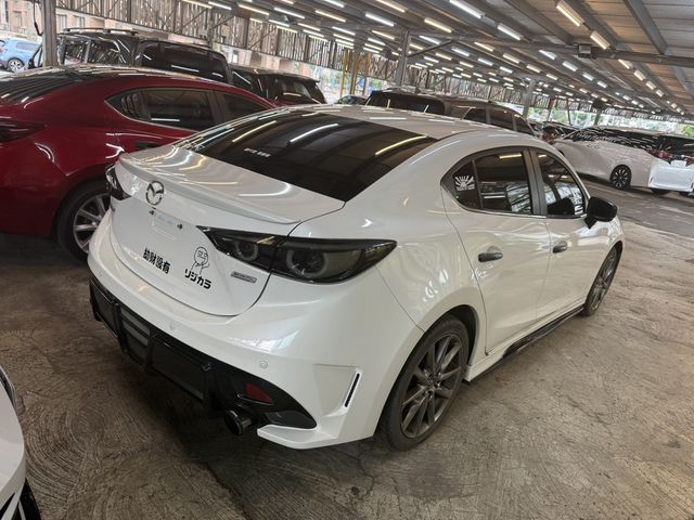 MAZDA馬自達 MAZDA 3  第3張相片