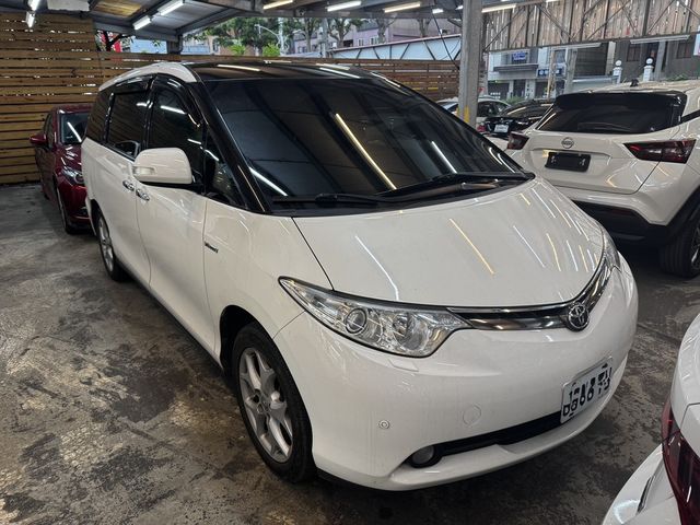 TOYOTA豐田 PREVIA  第1張相片