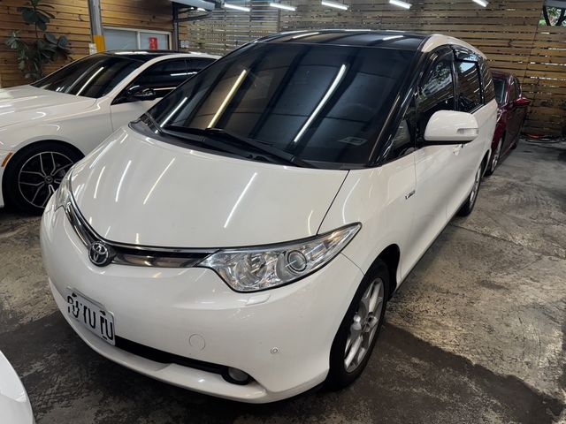TOYOTA豐田 PREVIA  第2張相片