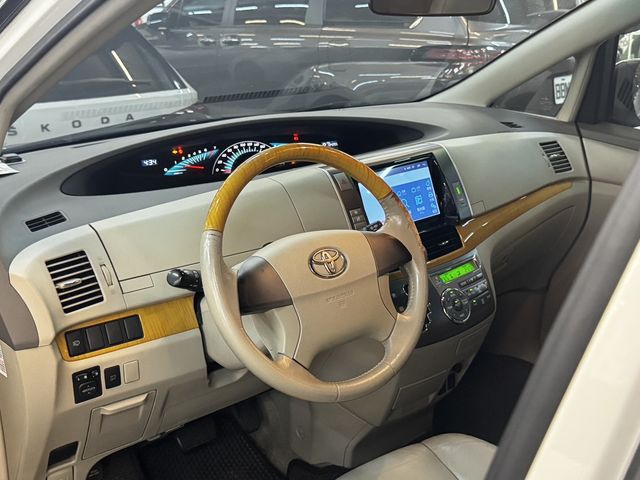 TOYOTA豐田 PREVIA  第7張相片