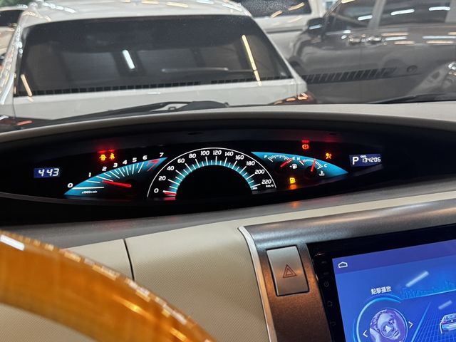 TOYOTA豐田 PREVIA  第8張相片