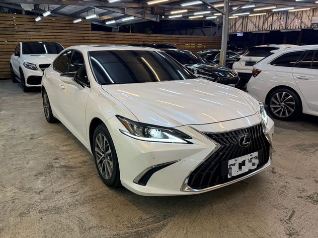 LEXUS凌志 ES200  第1張相片