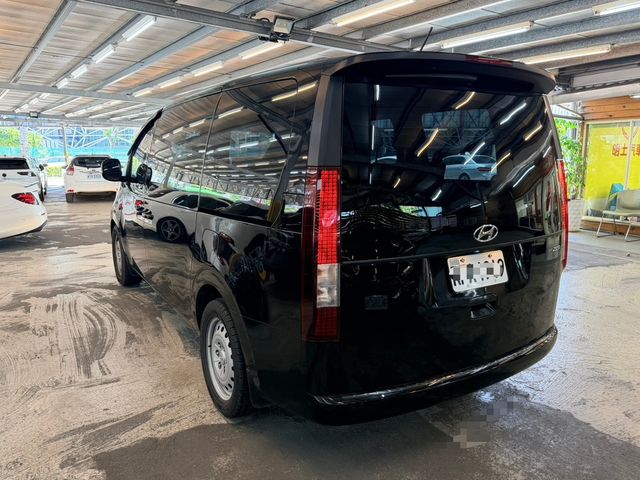 HYUNDAI現代 STARIA  第3張相片