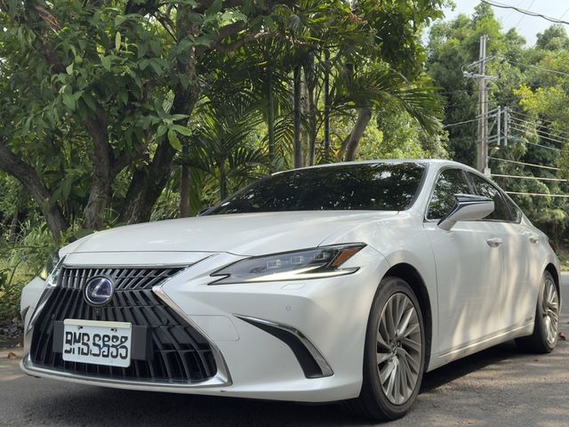 LEXUS凌志 ES300H  第1張相片