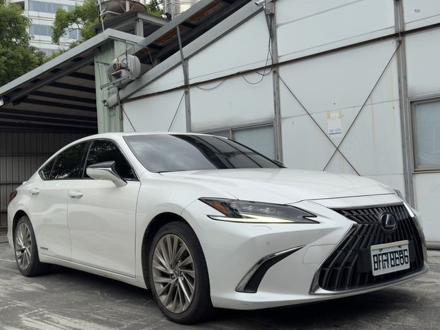 LEXUS凌志 ES300H  第2張相片