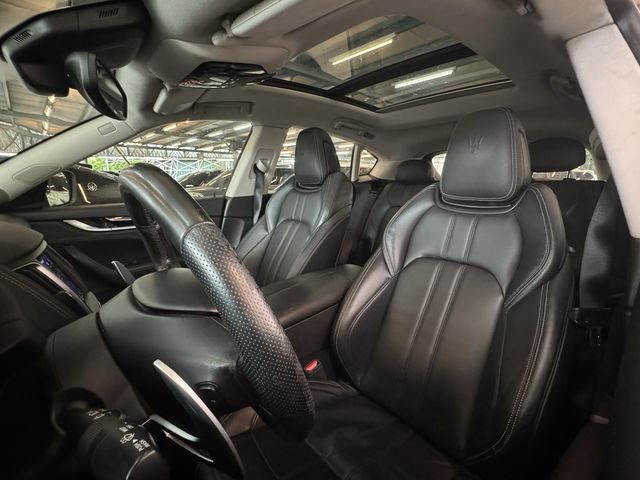 MASERATI瑪莎拉蒂 LEVANTE GRANSPORT  第6張相片