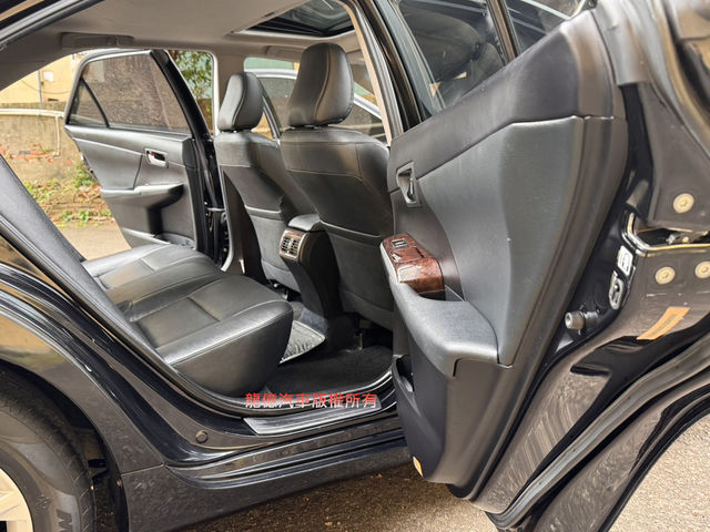 TOYOTA豐田 CAMRY  第8張相片