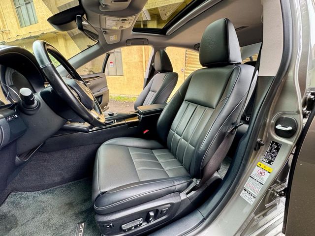 LEXUS凌志 ES200  第11張相片