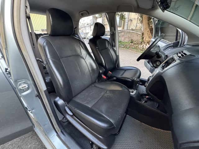 TOYOTA豐田 YARIS  第14張相片