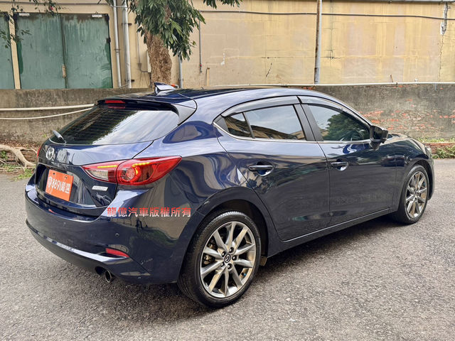 MAZDA馬自達 MAZDA 3  第2張相片