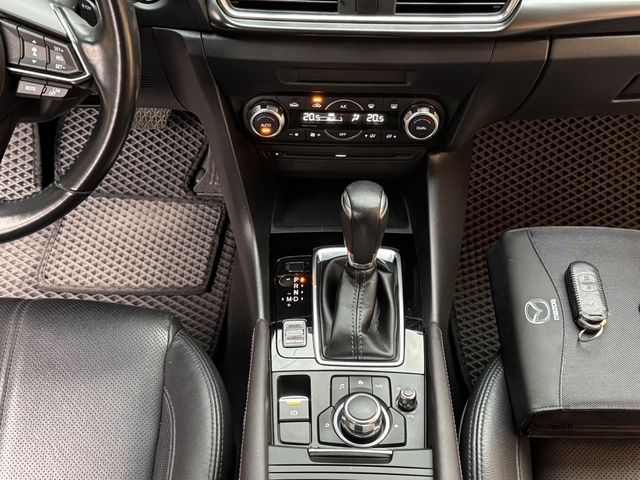 MAZDA馬自達 MAZDA 3  第18張相片