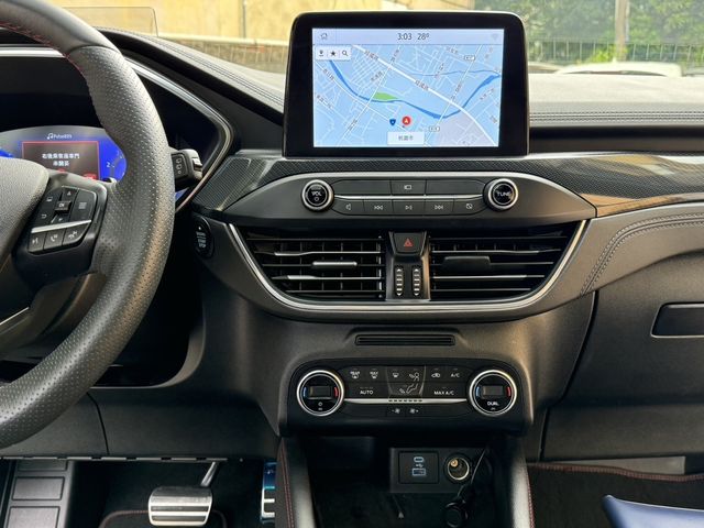 FORD福特 KUGA  第33張相片