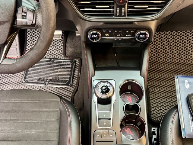 FORD福特 KUGA  第35張相片