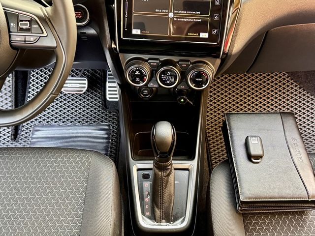 SUZUKI鈴木 SWIFT  第35張相片