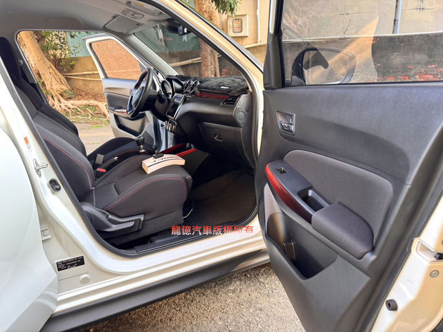 SUZUKI鈴木 SWIFT  第15張相片