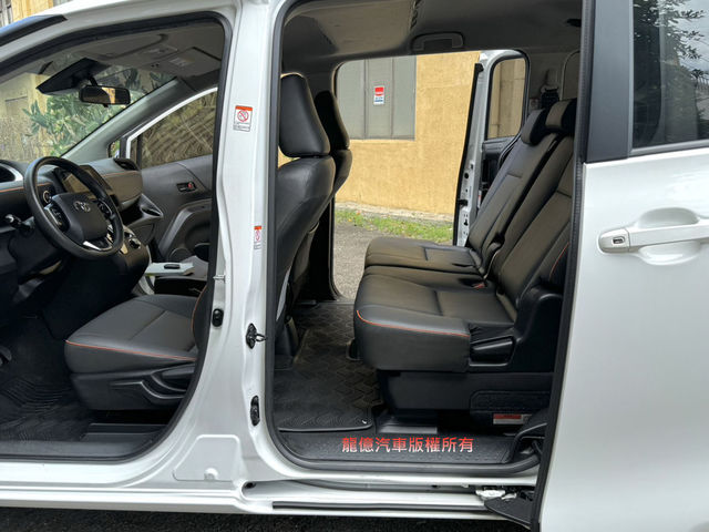 TOYOTA豐田 SIENTA  第11張相片