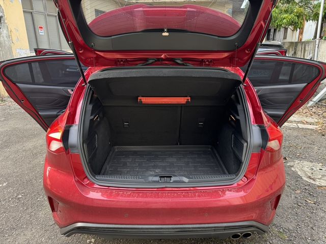 FORD福特 FOCUS  第7張相片