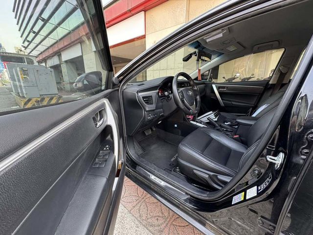 TOYOTA豐田 ALTIS  第4張相片