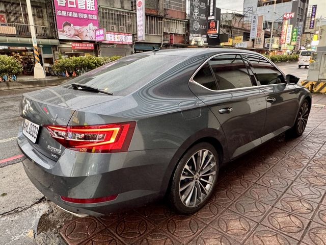 SKODA司科達 SUPERB  第3張相片