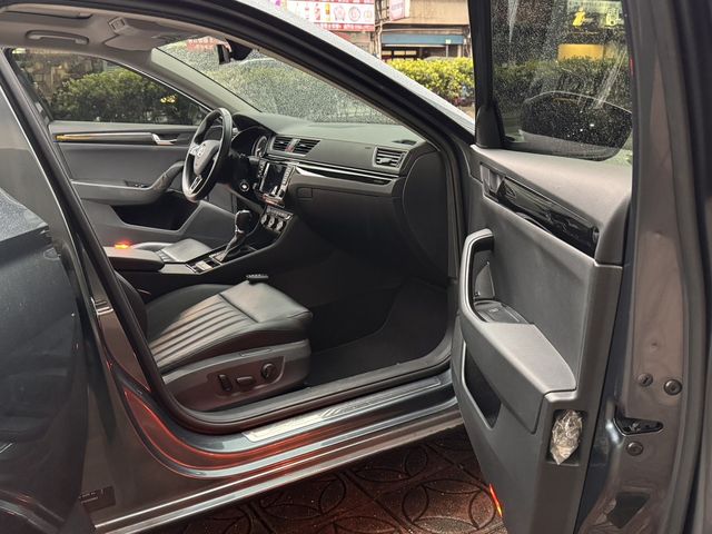 SKODA司科達 SUPERB  第10張相片