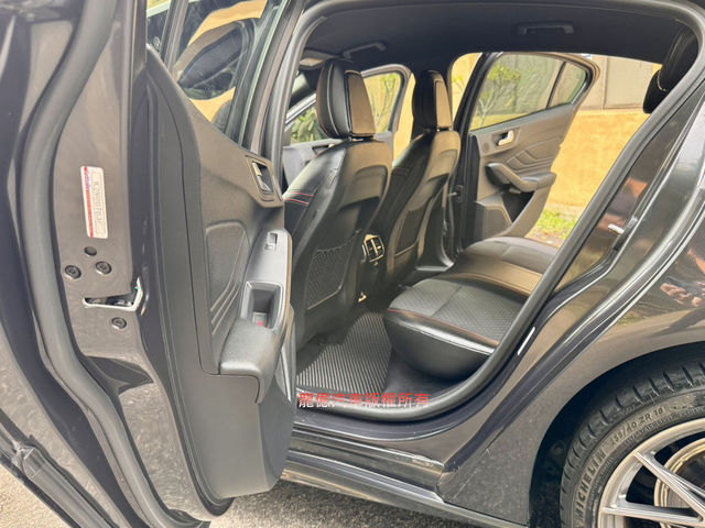 FORD福特 FOCUS  第6張相片