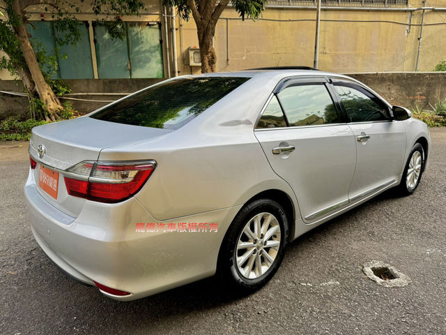 TOYOTA豐田 CAMRY  第2張相片