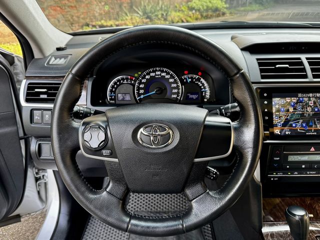 TOYOTA豐田 CAMRY  第16張相片
