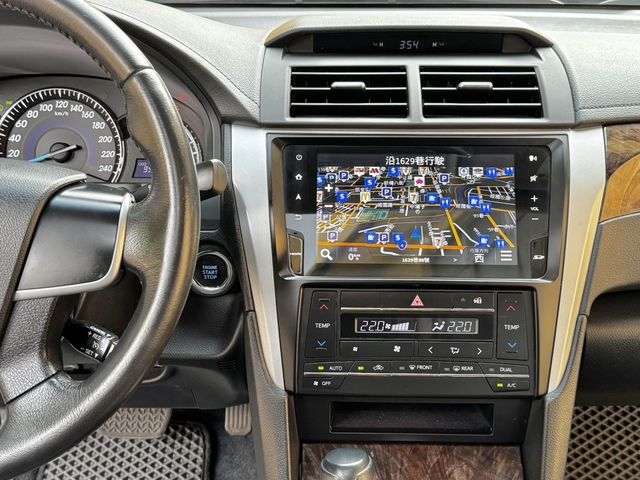 TOYOTA豐田 CAMRY  第17張相片