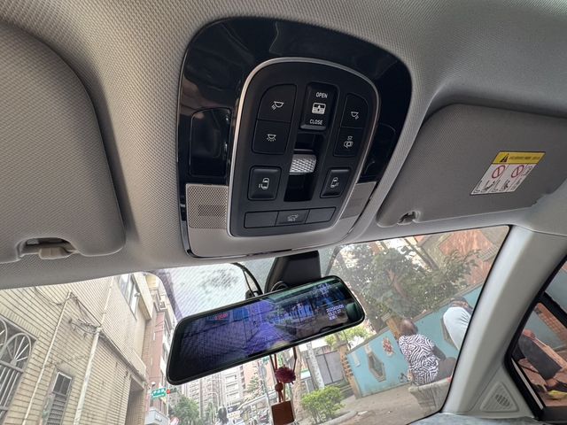 HYUNDAI現代 CUSTIN  第12張相片