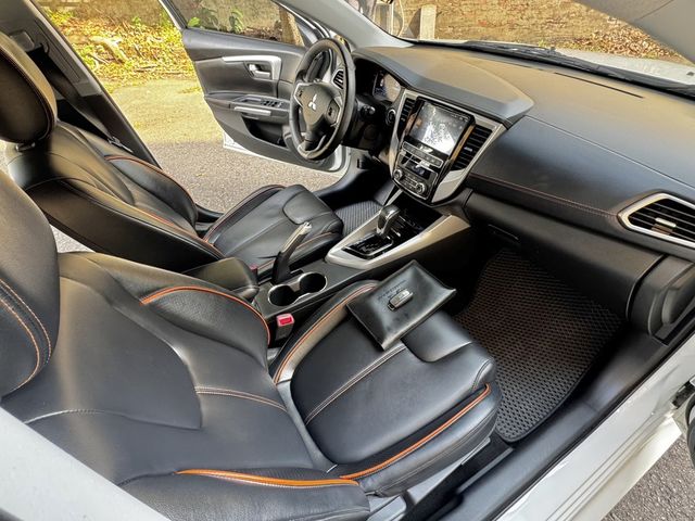 MITSUBISHI三菱 GRAND LANCER  第19張相片