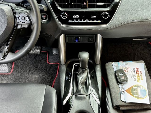 TOYOTA豐田 COROLLA CROSS HYBRID  第18張相片