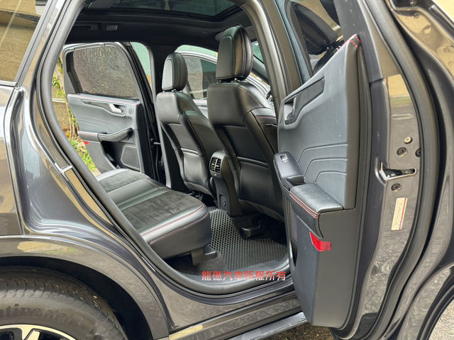 FORD福特 KUGA  第7張相片