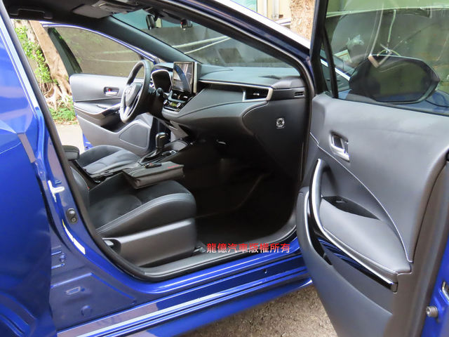 TOYOTA豐田 COROLLA SPORT  第8張相片