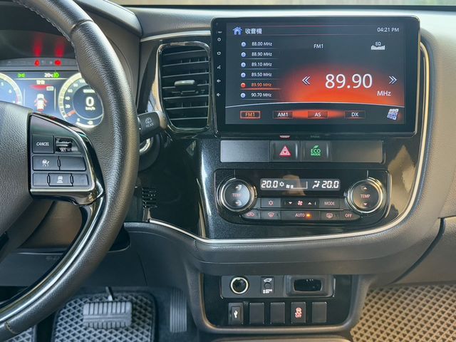 MITSUBISHI三菱 OUTLANDER  第17張相片