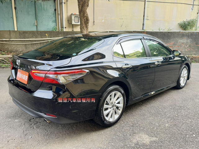 TOYOTA豐田 CAMRY  第2張相片