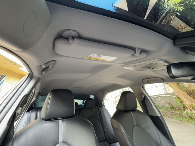 TOYOTA豐田 CAMRY  第14張相片