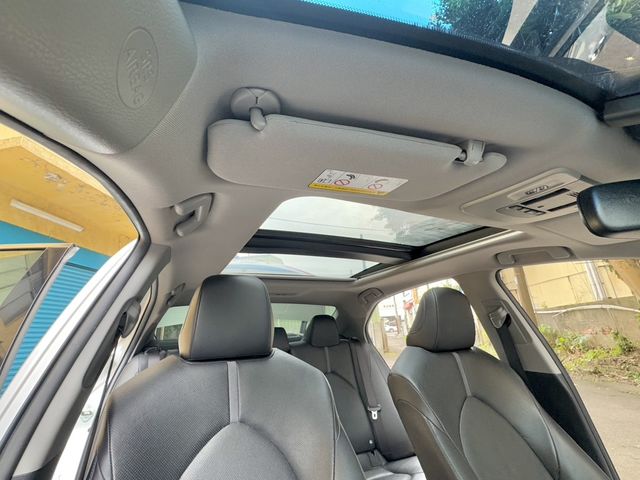 TOYOTA豐田 CAMRY HYBRID  第15張相片