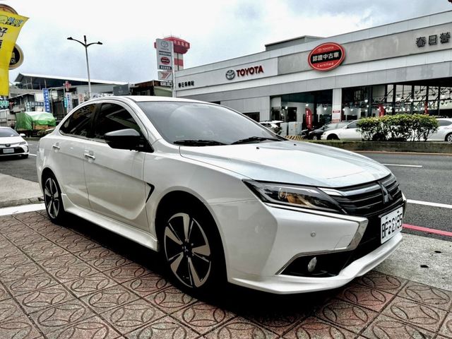 MITSUBISHI三菱 GRAND LANCER  第2張相片
