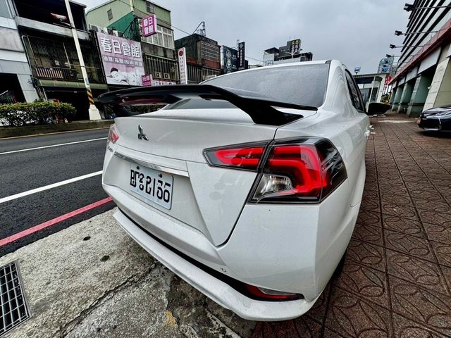 MITSUBISHI三菱 GRAND LANCER  第14張相片