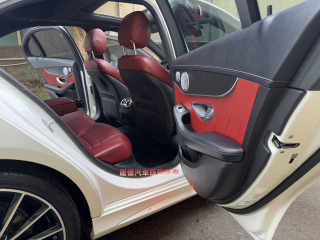 M-BENZ賓士 C300  第8張相片