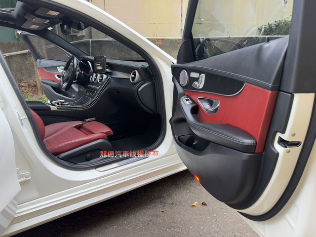 M-BENZ賓士 C300  第9張相片