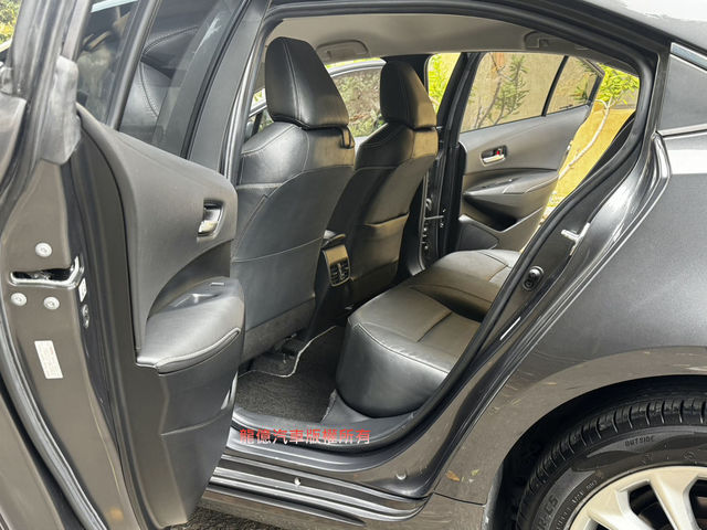 TOYOTA豐田 ALTIS  第6張相片