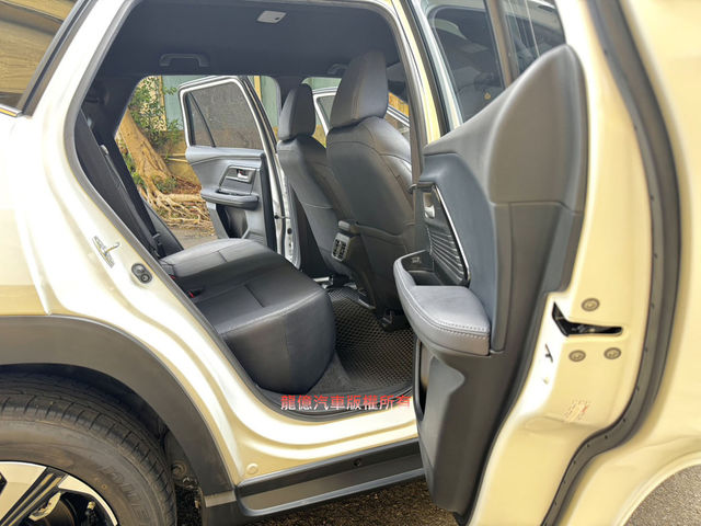 TOYOTA豐田 YARIS CROSS  第7張相片