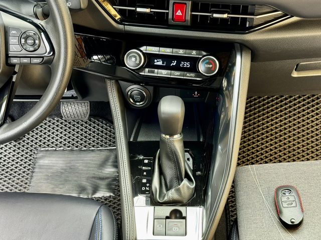 TOYOTA豐田 YARIS CROSS  第17張相片