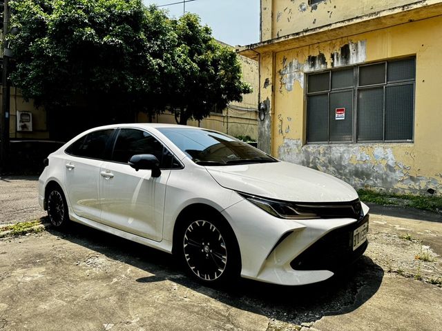 TOYOTA豐田 ALTIS  第2張相片