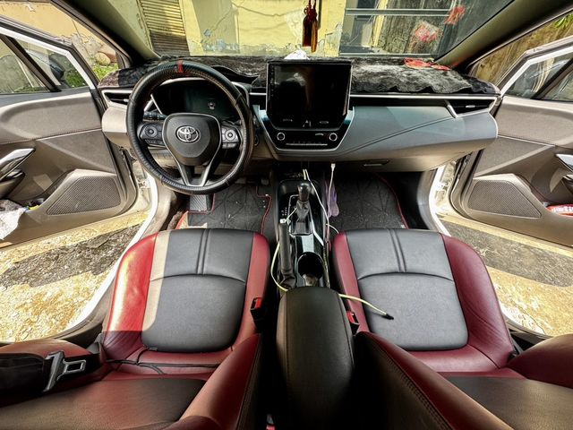 TOYOTA豐田 ALTIS  第5張相片