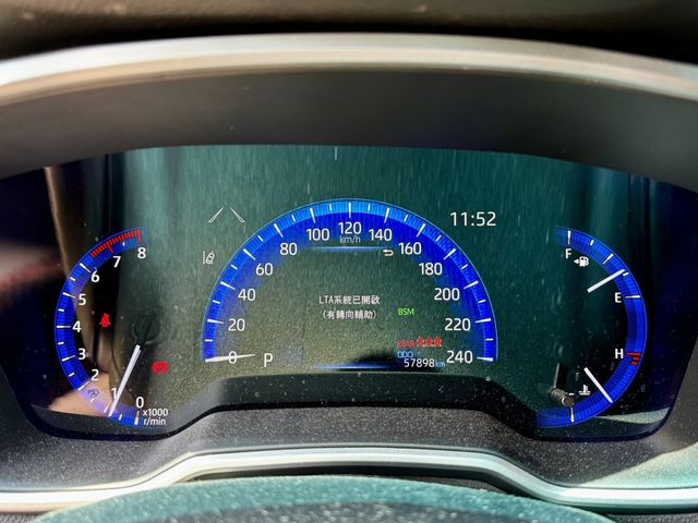 TOYOTA豐田 ALTIS  第6張相片