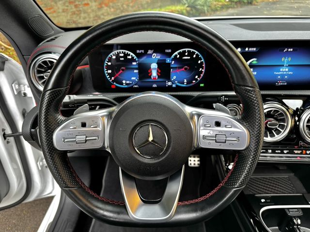 M-BENZ賓士 CLA200  第16張相片
