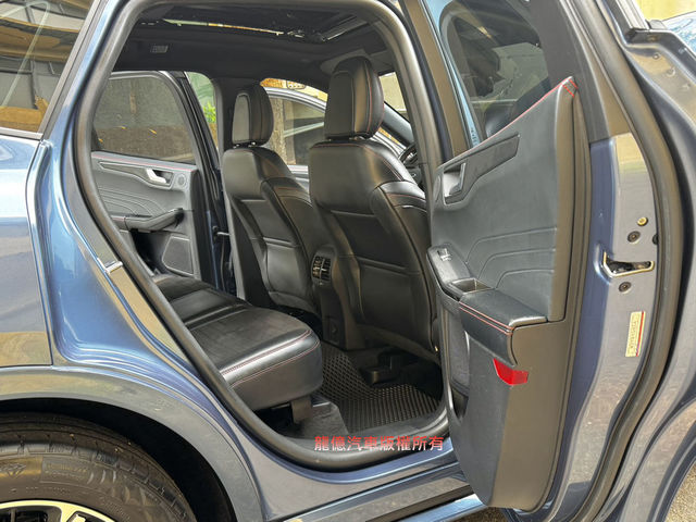 FORD福特 KUGA  第8張相片