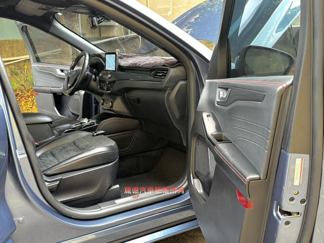 FORD福特 KUGA  第9張相片